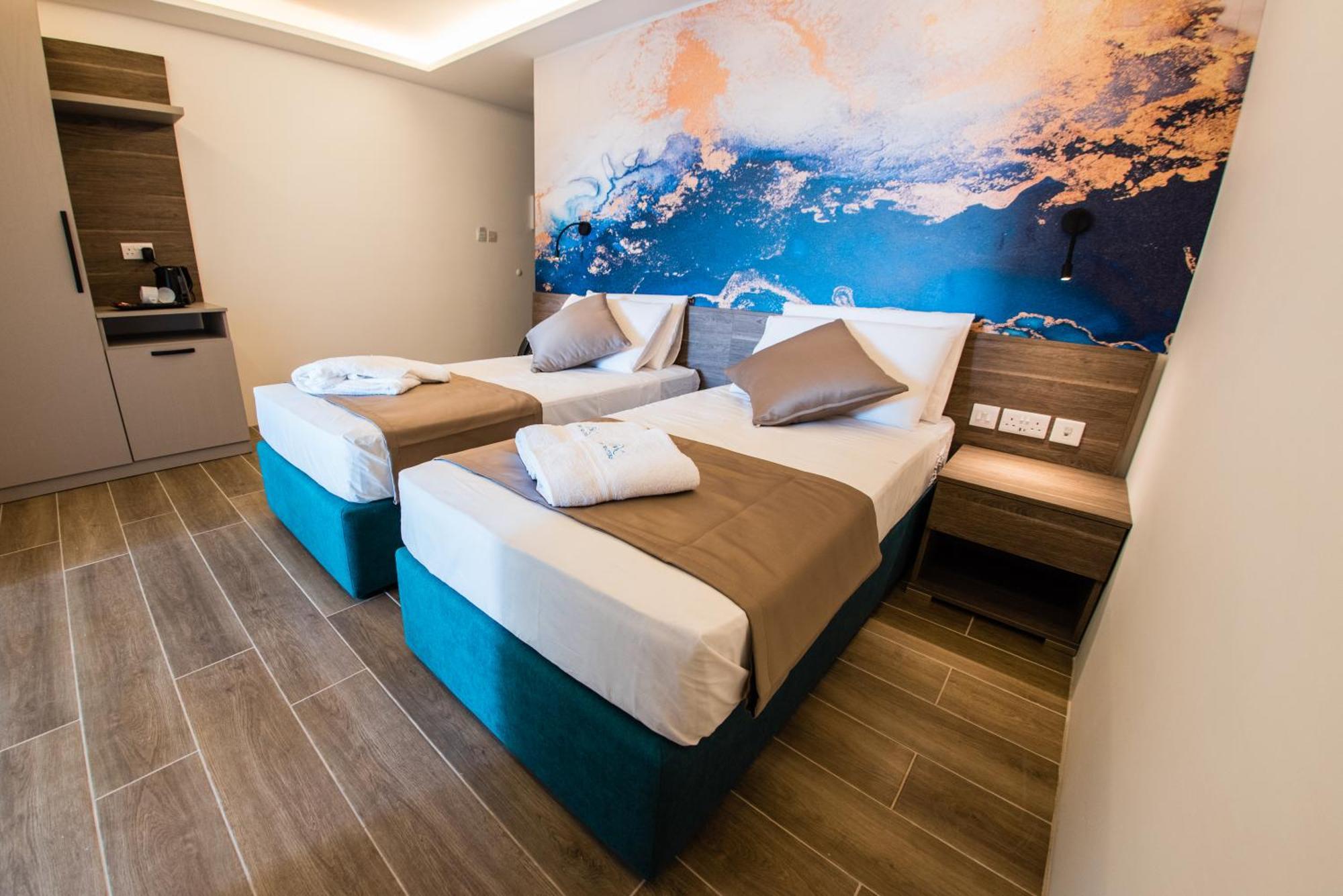 Blu Waters Boutique Hotel Xlendi Exterior photo