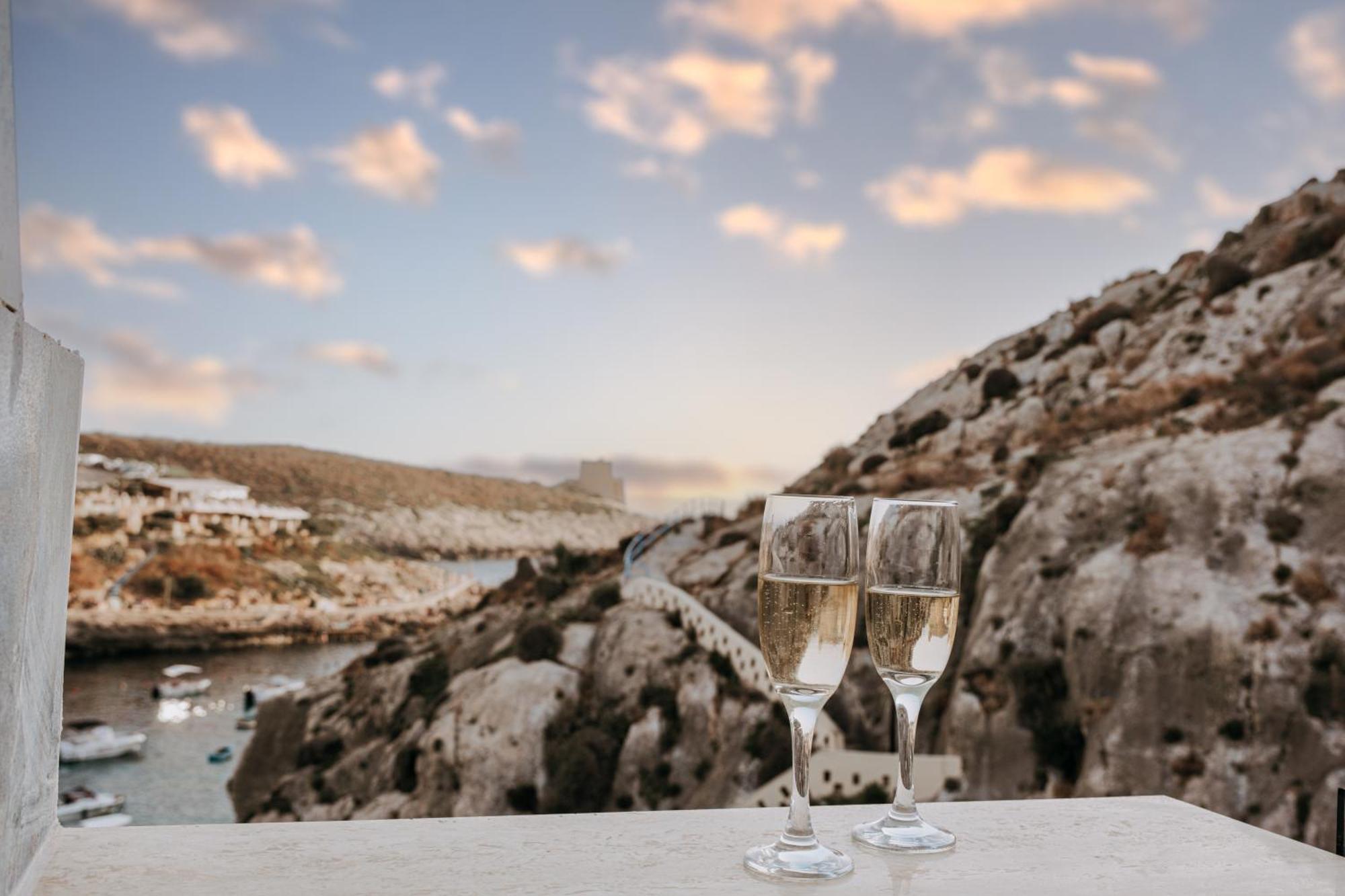 Blu Waters Boutique Hotel Xlendi Exterior photo