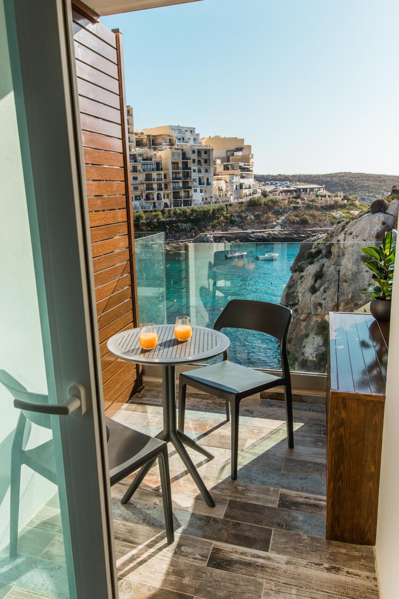 Blu Waters Boutique Hotel Xlendi Exterior photo