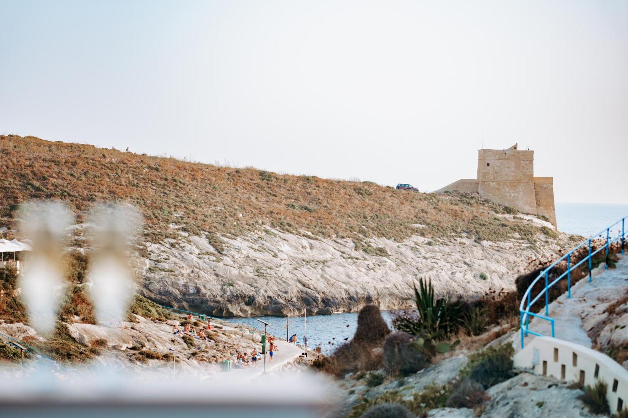 Blu Waters Boutique Hotel Xlendi Exterior photo